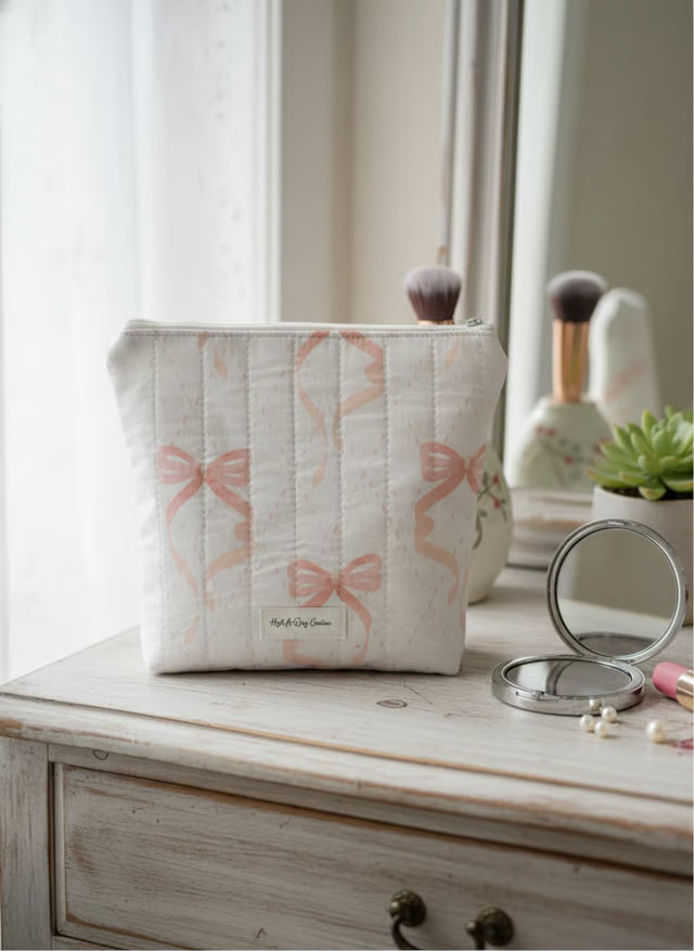 Quilted Zippered Pouch – Handmade Organizer, Makeup Bag, Travel Case "Bella"