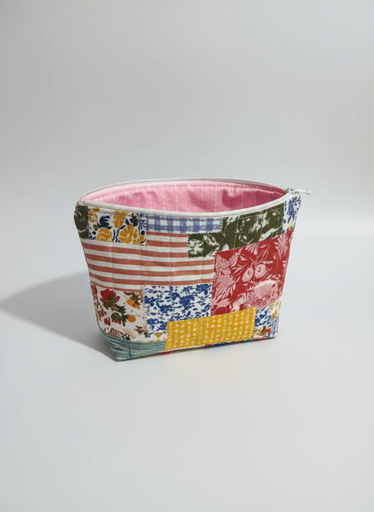 Quilted Zippered Pouch – Handmade Organizer, Makeup Bag, Travel Case "Florine"