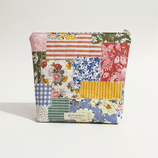 Quilted Zippered Pouch – Handmade Organizer, Makeup Bag, Travel Case "Florine"