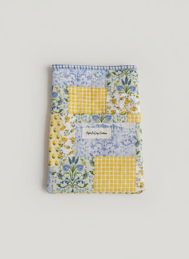 Quilted Book/Kindle Sleeve - Glenda